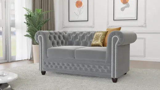 Cleo - Chesterfield 2-Sitzer Sofa mit Schlaffunktion aus Samt-Stoff mit Holzfüßen