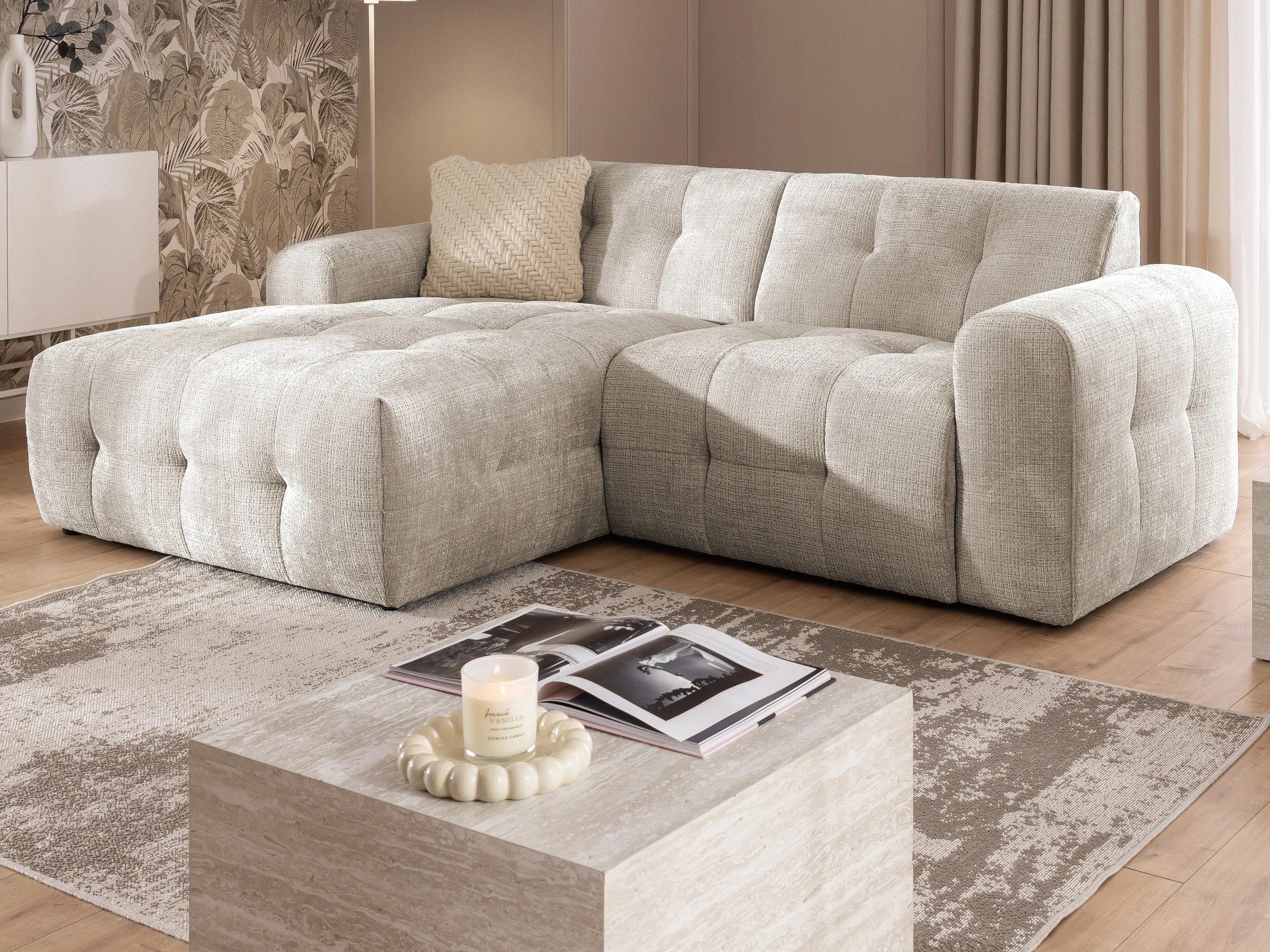 Kozy - komfortables Ecksofa im Bumpy-Design mit fester Rückenlehne aus weichem Chenille-Stoff